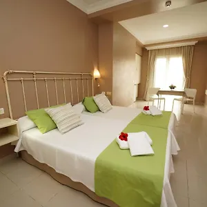 https://rf-astoria.tenerifehoteles.net