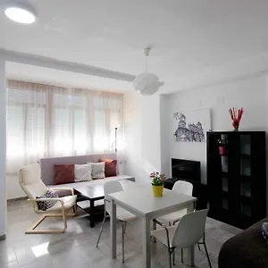  Apartamento Estudio Centrico Metros De La Playa Con Aire By Lightbooking